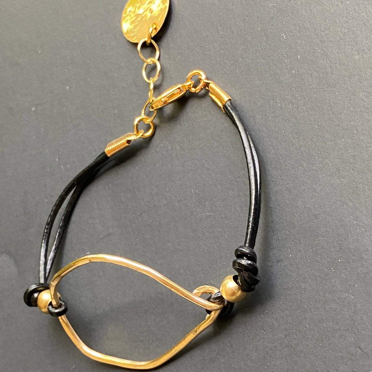 Hammered Organic Gold Connector Leather Bracelet: Gold