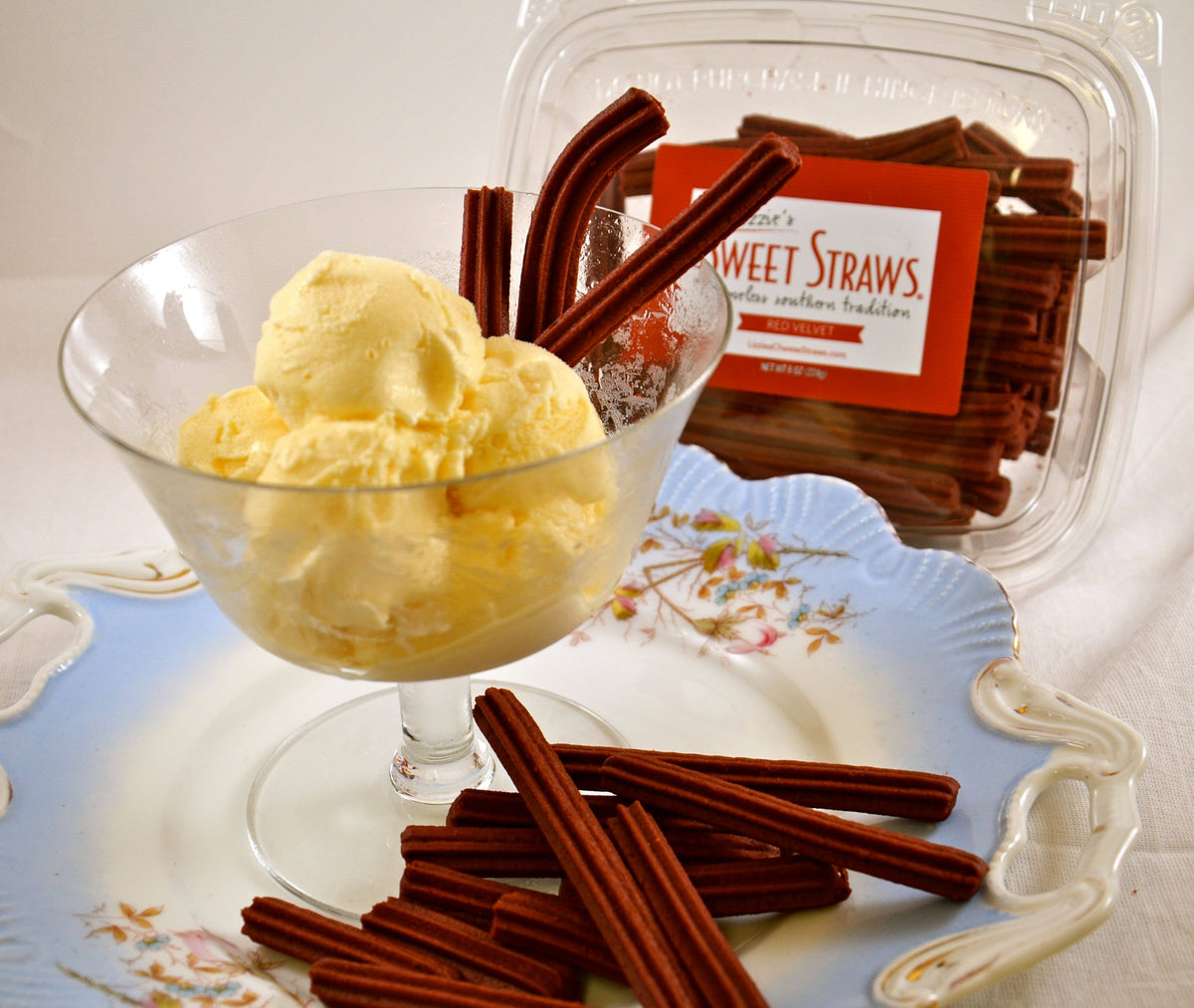 4.6oz. Sweet Straws Red Velvet