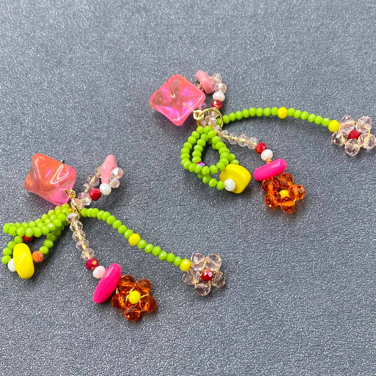 Seed Beads Resin Flower Dangle Earrings - YK