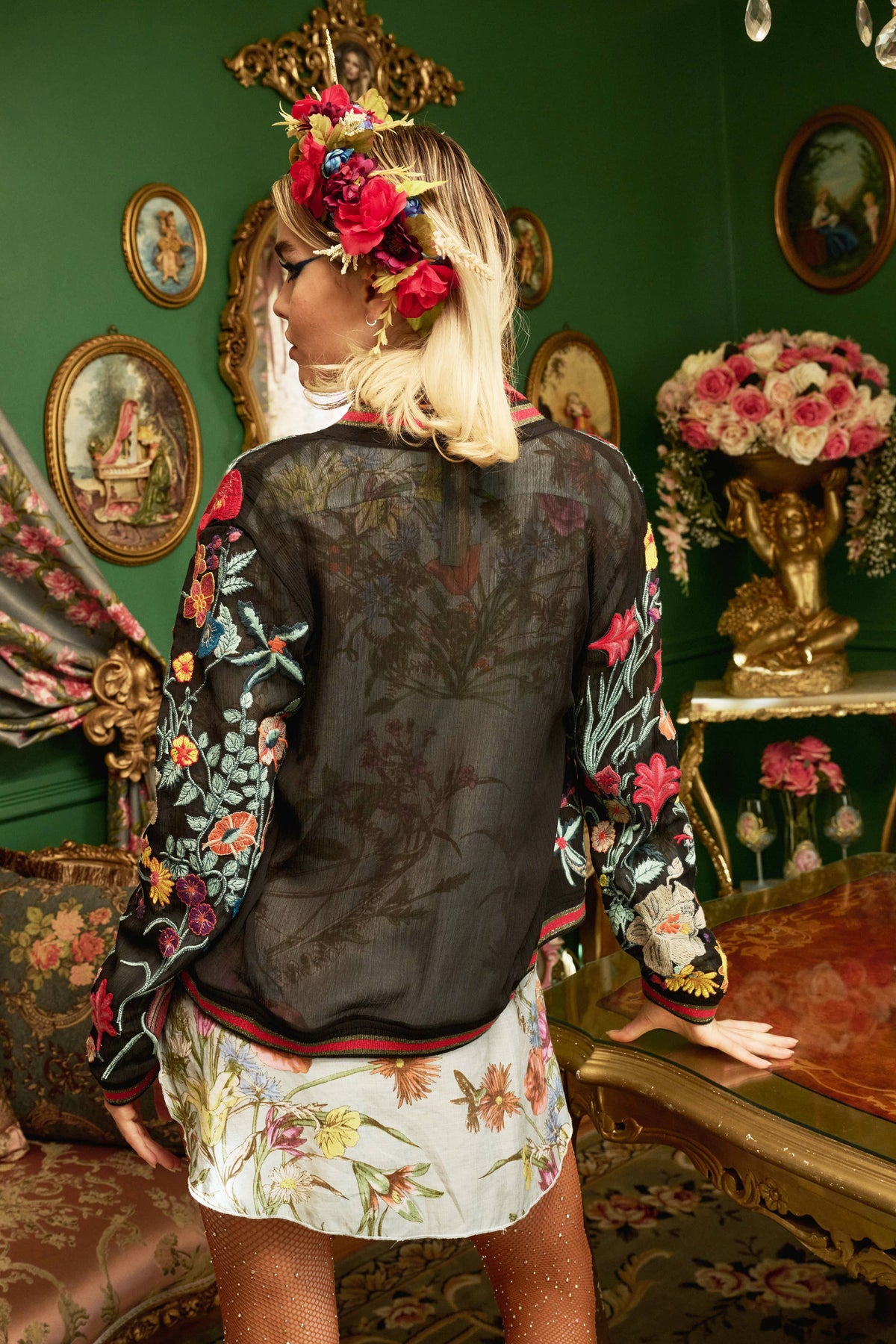 Bellezza Embroidered Jacket: Black Floral / S