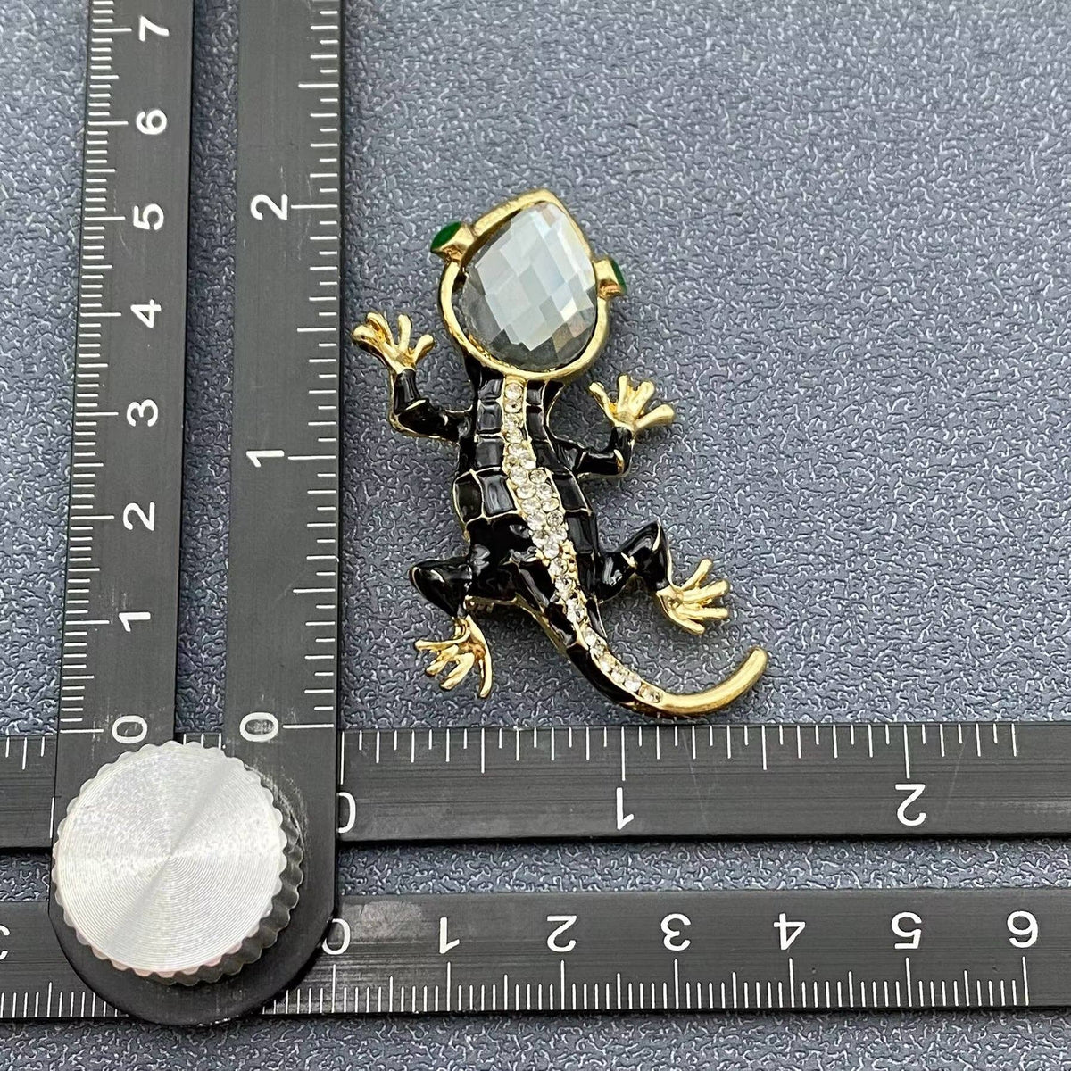 Rhinestone Black Enamel Gecko Brooch
