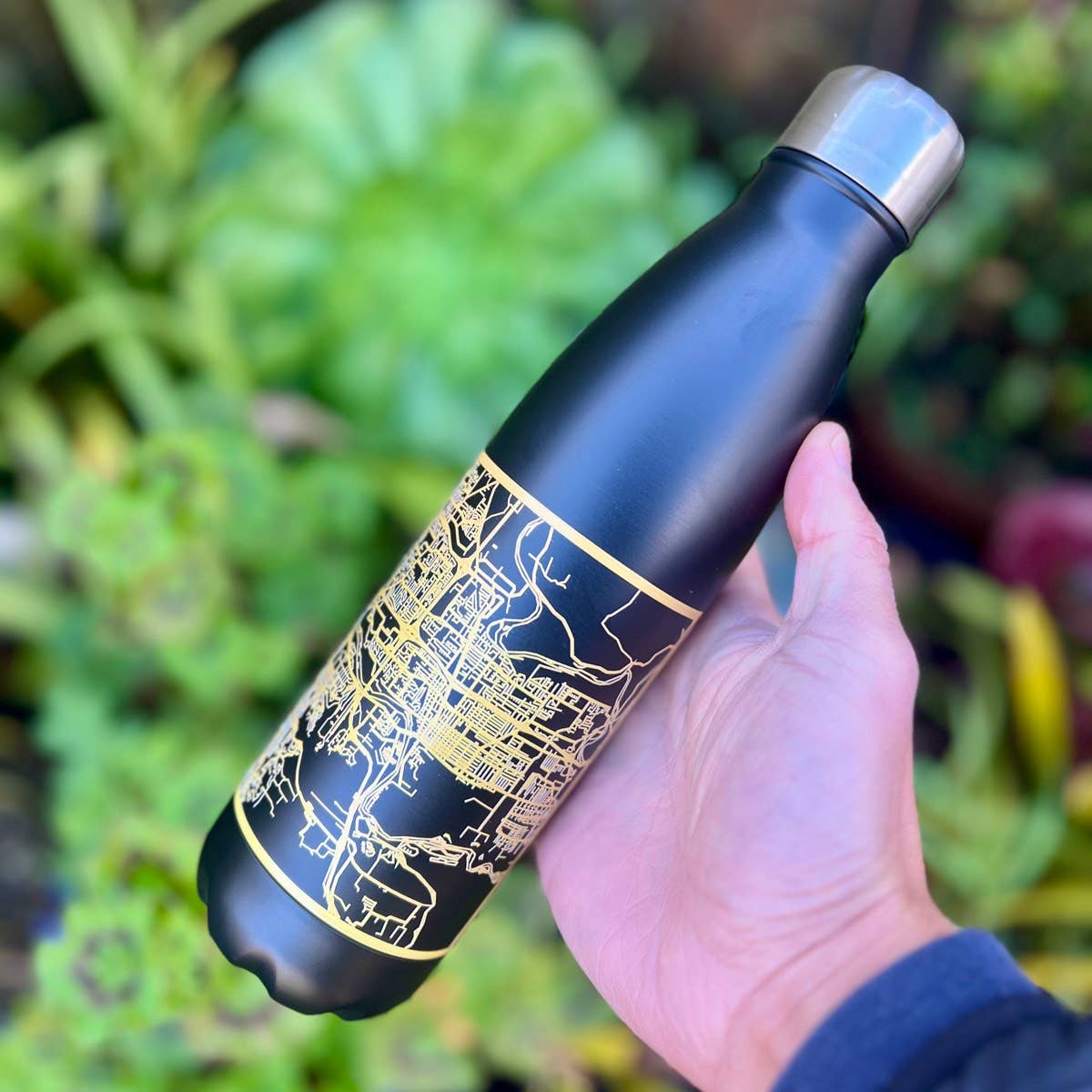 Memphis TN Tactile Lines Map Insulated Bottle in Matte Black