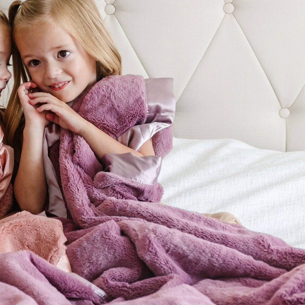 SATIN BORDER TODDLER BLANKETS: Tan