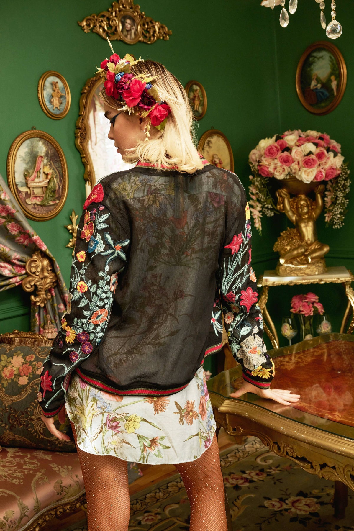 Bellezza Embroidered Jacket: Black Floral / S
