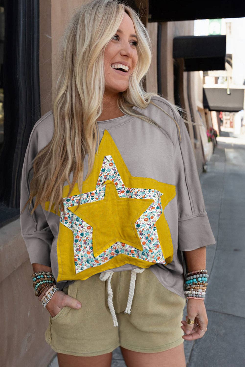 Floral Star Patched Pattern 3/4 Sleeve Plus Size Top