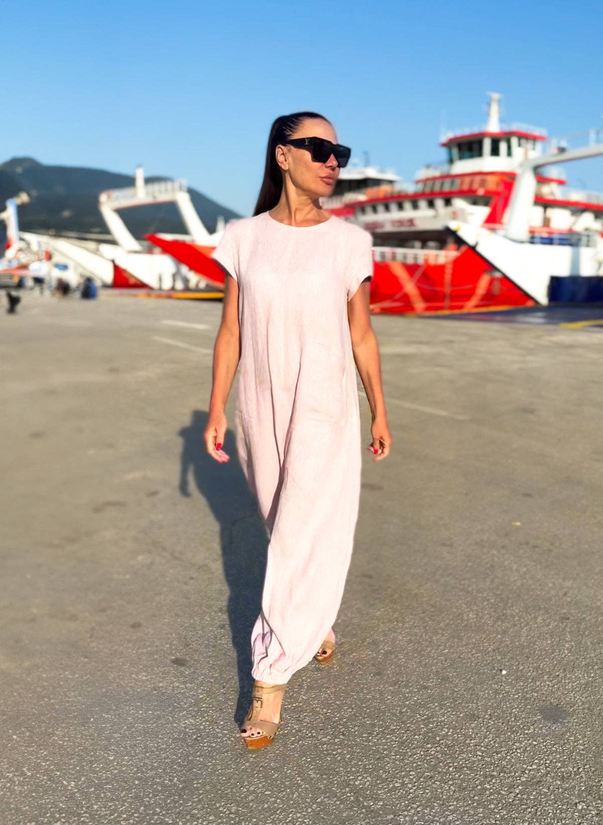 Sleeveless Linen Jumpsuit Lilian: Baby pink / XS