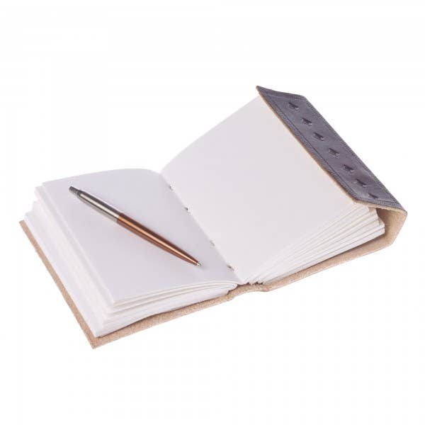 Handcrafted Medium Embossed Leather Journal Notebook: Embossed