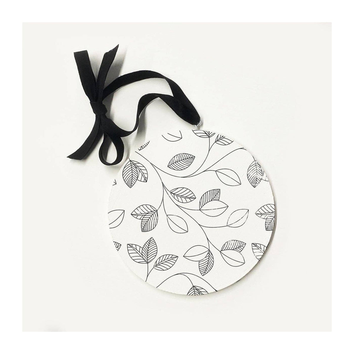 Friends Are The Family Ornament: 5 x 5 x .25