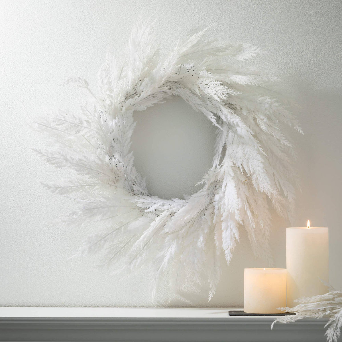 WHITE CYPRESS WREATH
