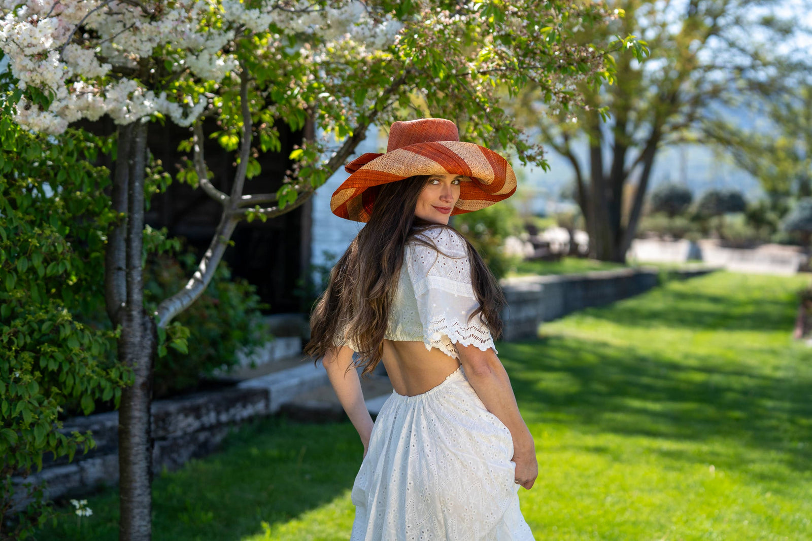 Audrey 5" Wide Brim Big Bow Stripe Straw Sun Hats