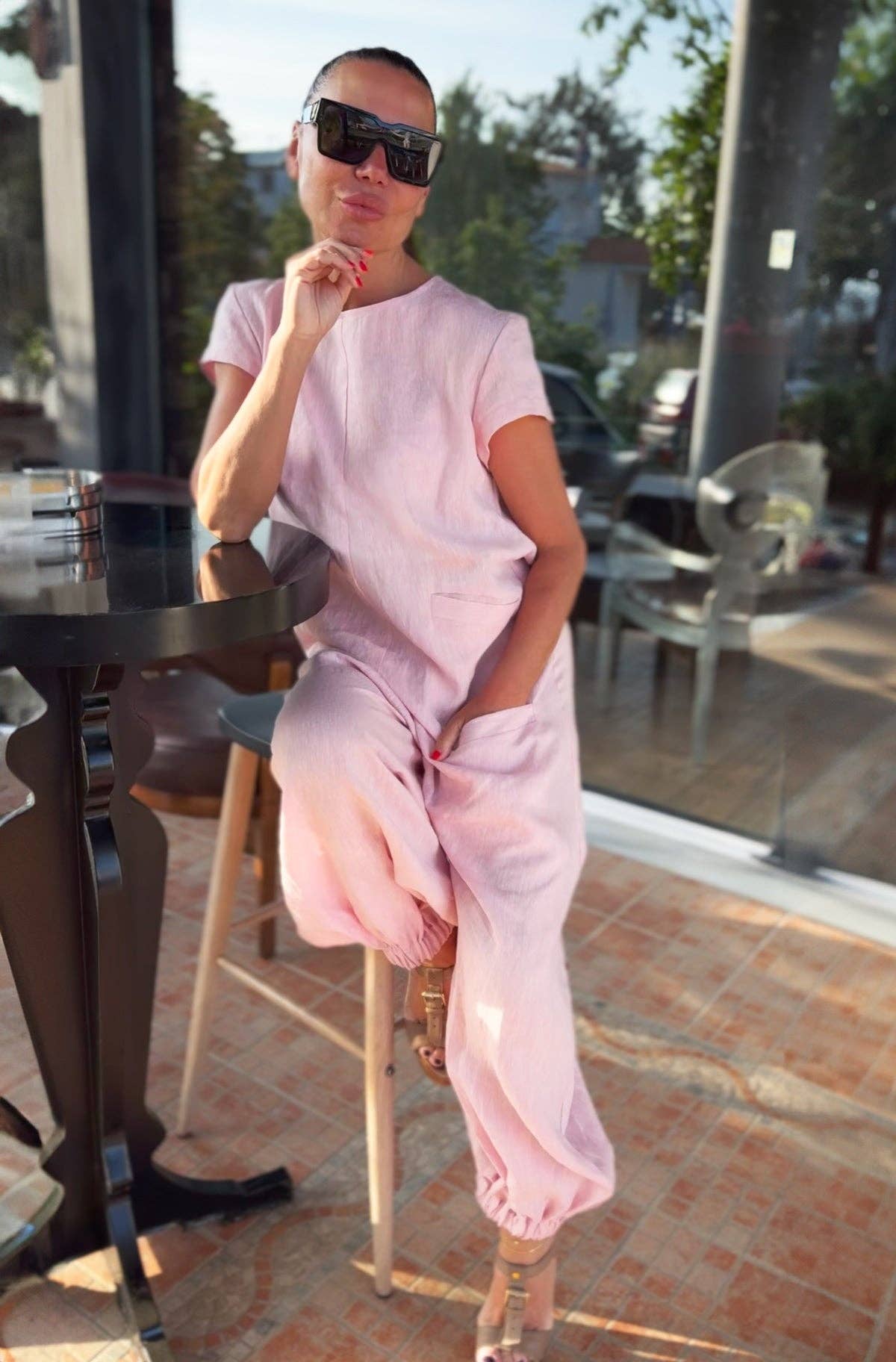 Sleeveless Linen Jumpsuit Lilian: Baby pink / XS
