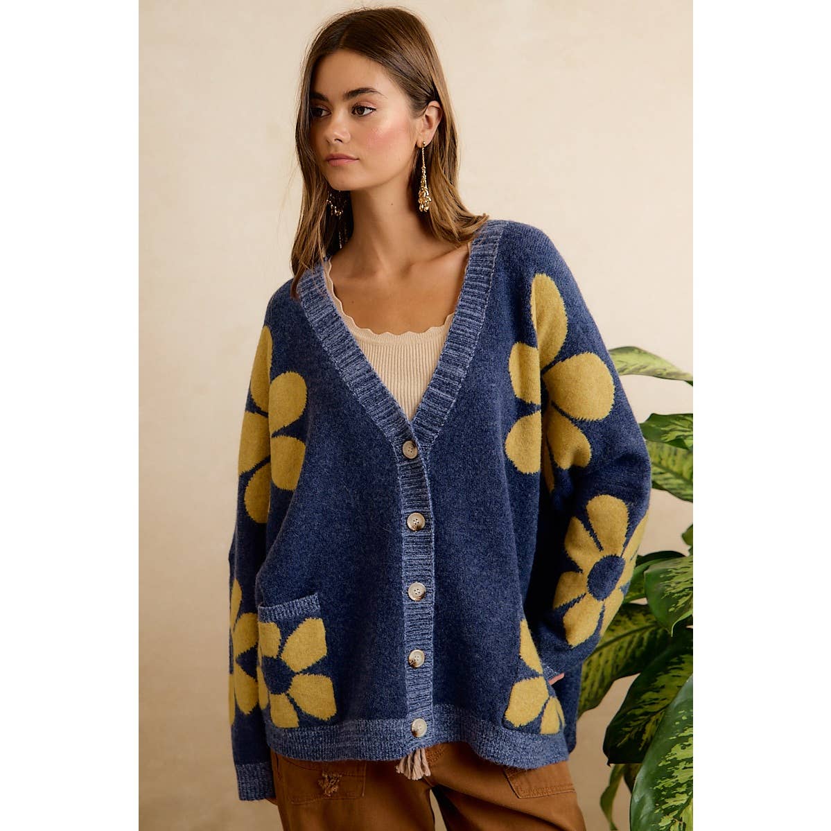 FLOWER PATTERNED OVERSIZED BUTTON CARDIGAN WITH POCKETS