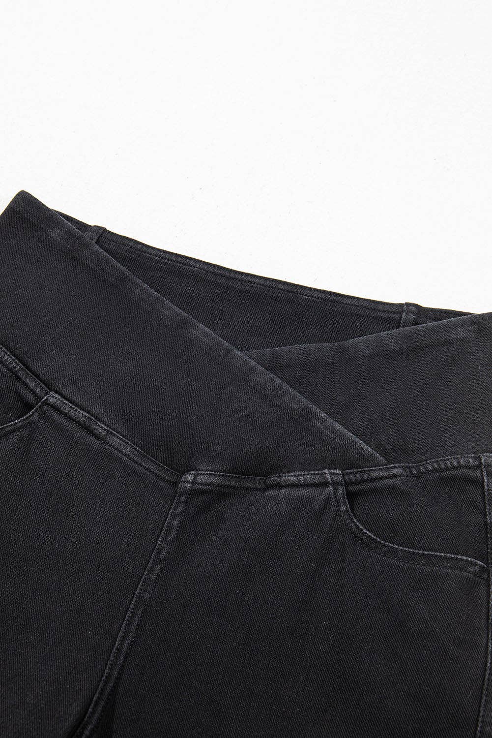 Arched Waist Stretchy Slim Fit Jeggings: Black