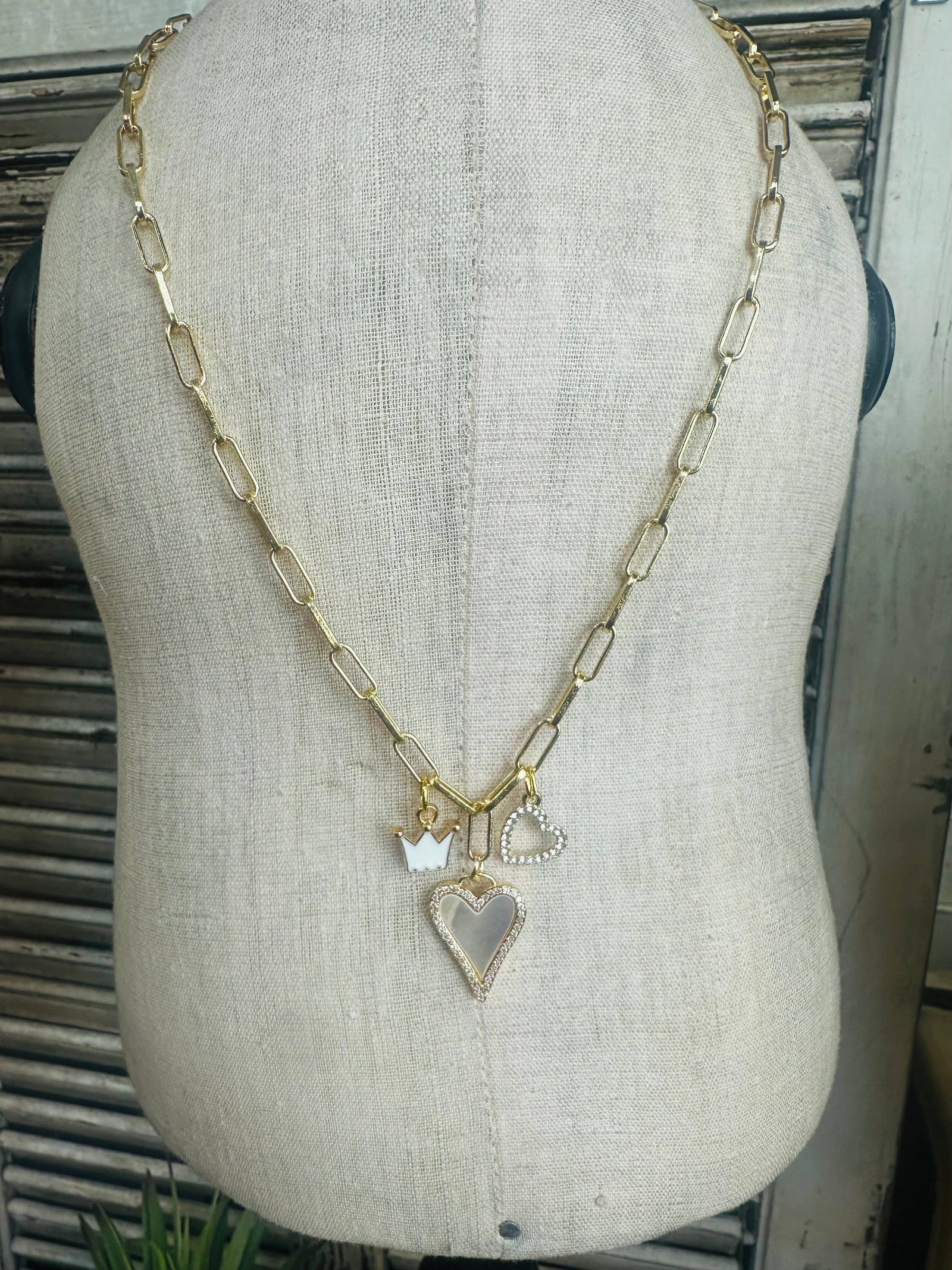 Pure Queen of Heart - Neck