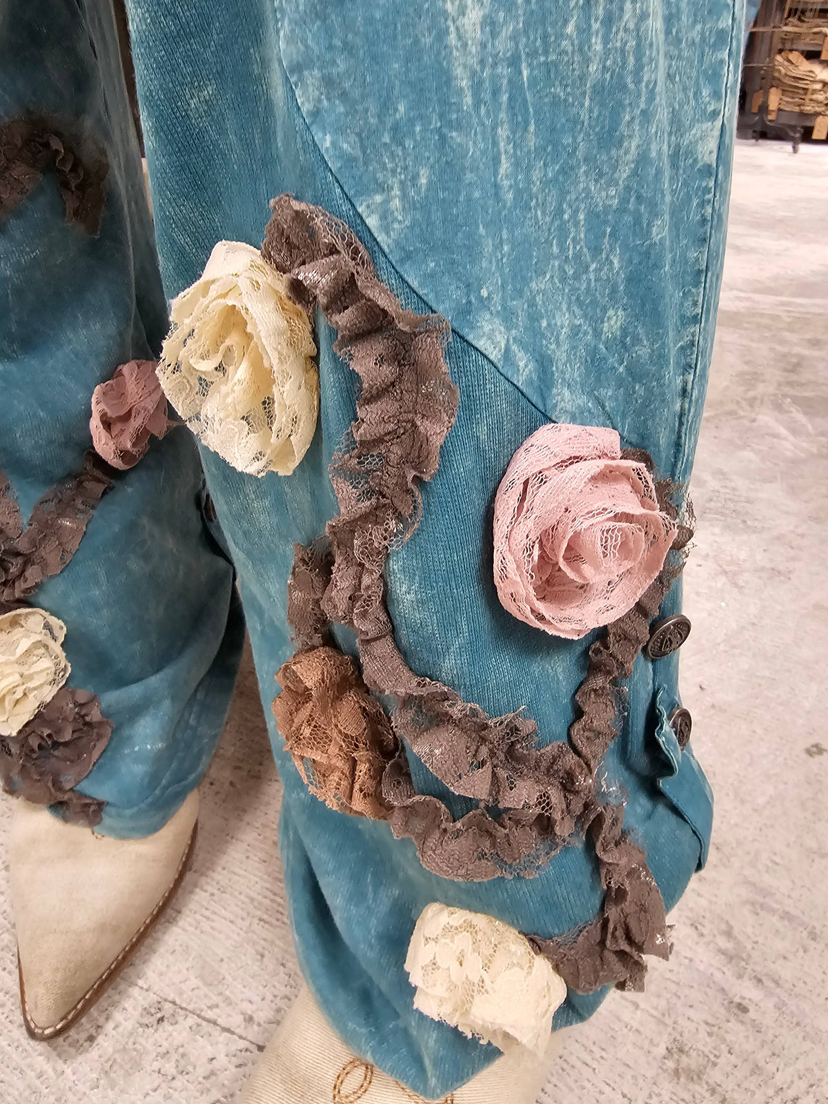 Love Ribbon Rose Pants