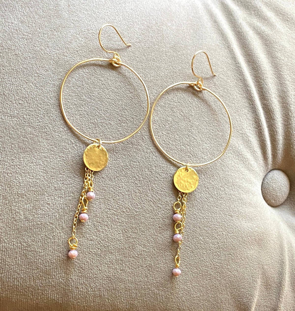 Pearl - Gold Hoop Earrings Chain Coin Drop Lavender Facets