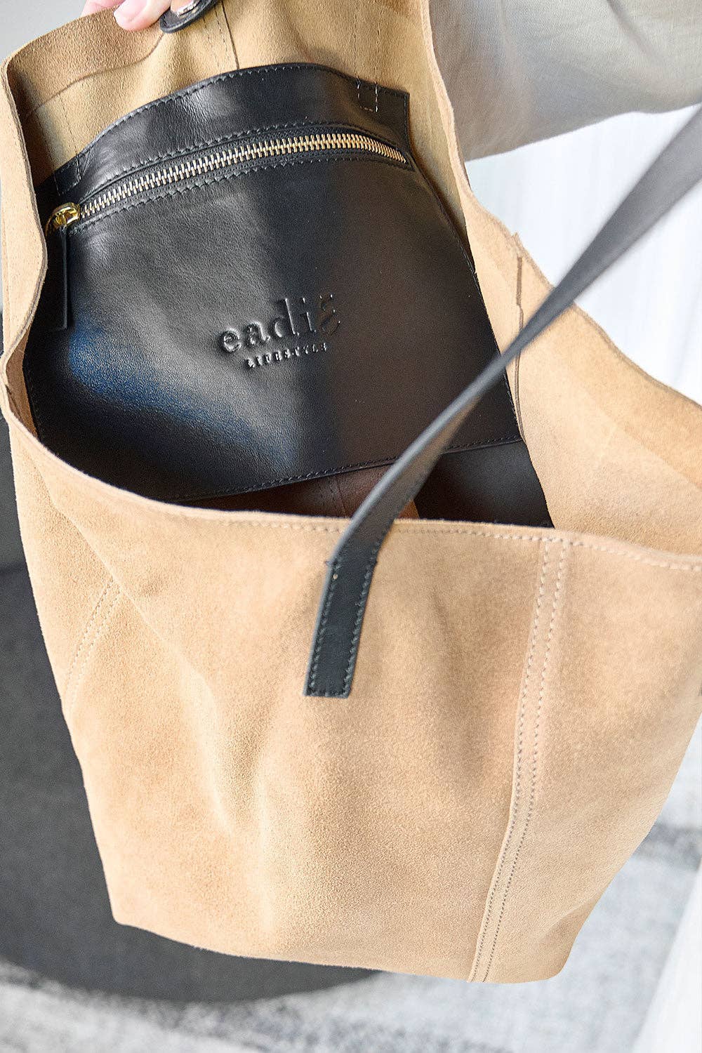 Andie Suede Tote Bag - Camel: Camel / OSFA