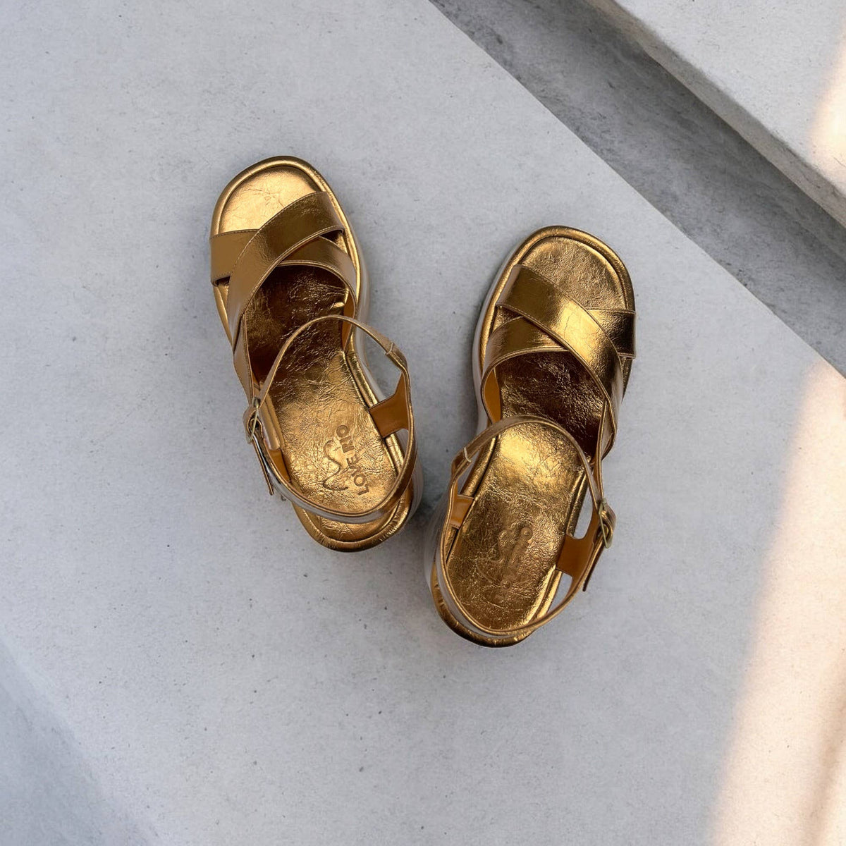 Platform Sandal: Bronze