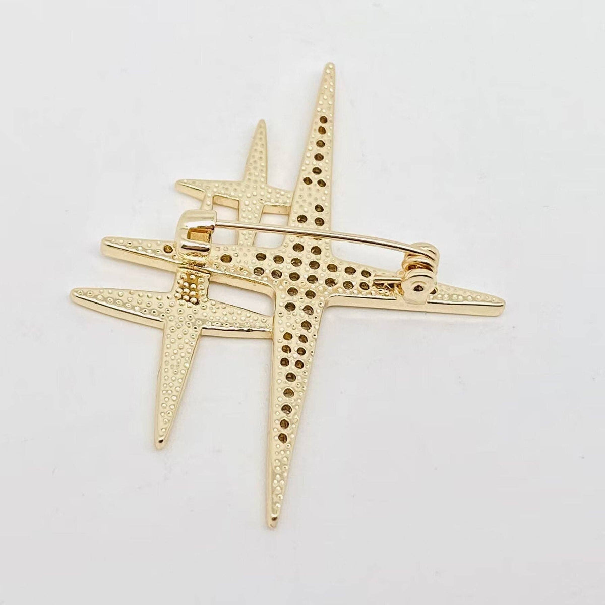 Micro-inlaid Cubic Zirconia Star Brooch