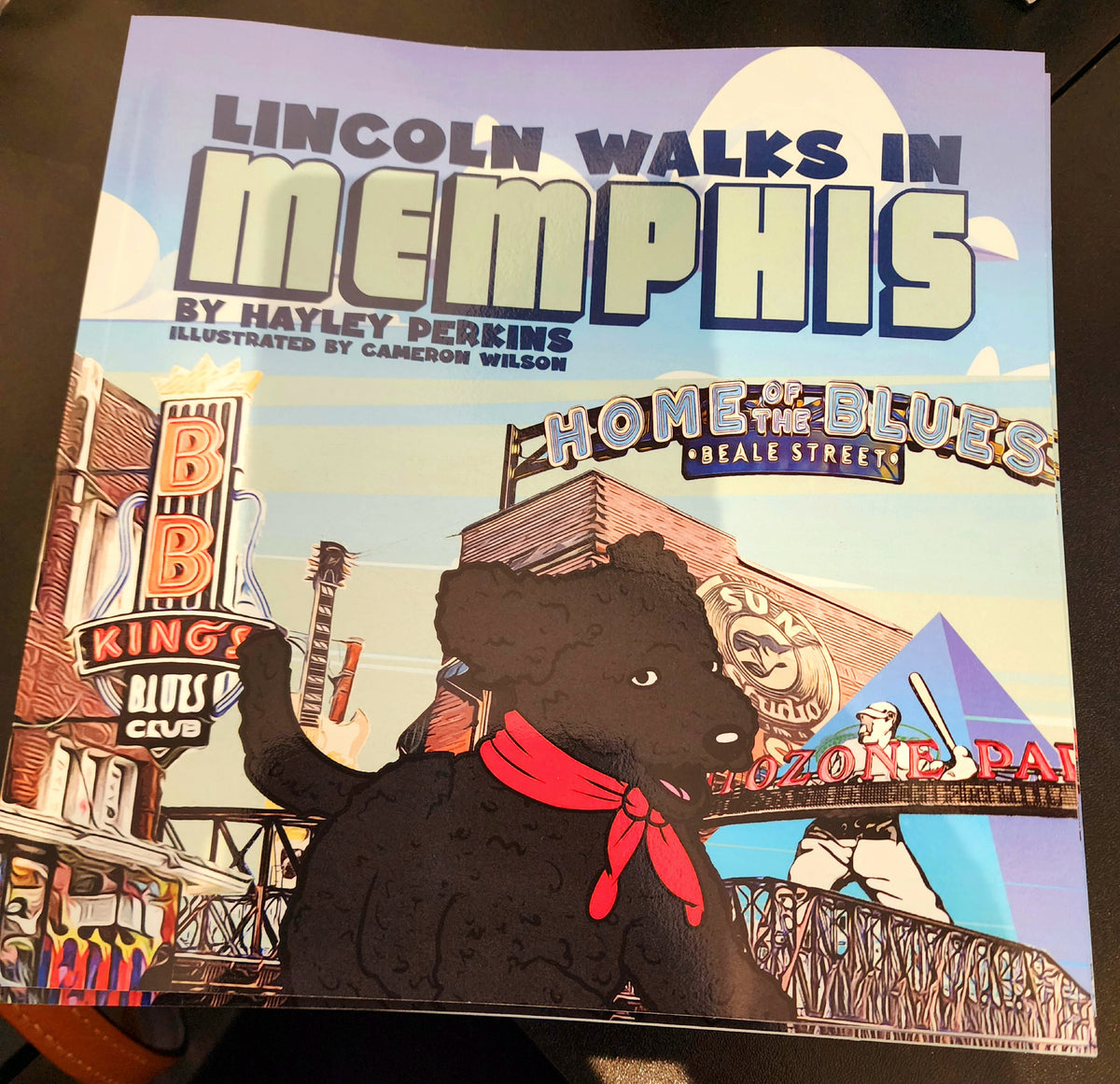 Lincoln WALKS IN MEMPHIS
