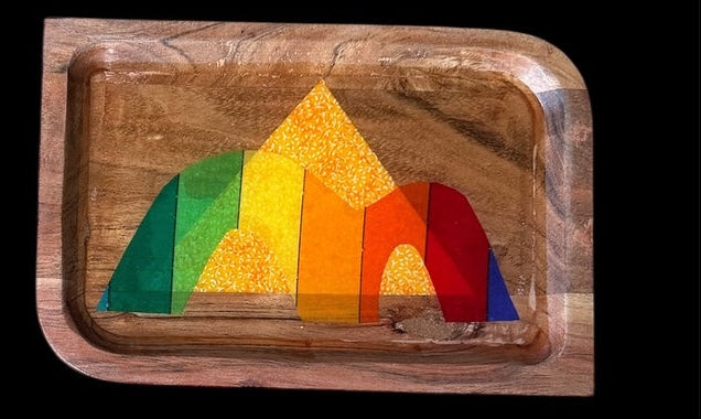 Tiny Bridge and Pyramid: tricolor