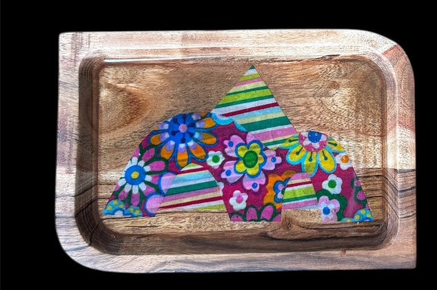 Tiny Bridge and Pyramid: Flowers