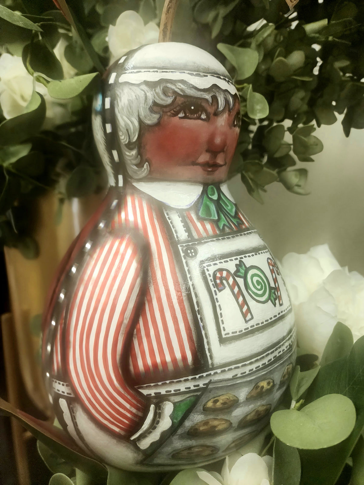 Santa &amp; Mrs. Claus,( Two Sided) Chinese bottle .gourd painted by DJ Kelly, Memphis Artist