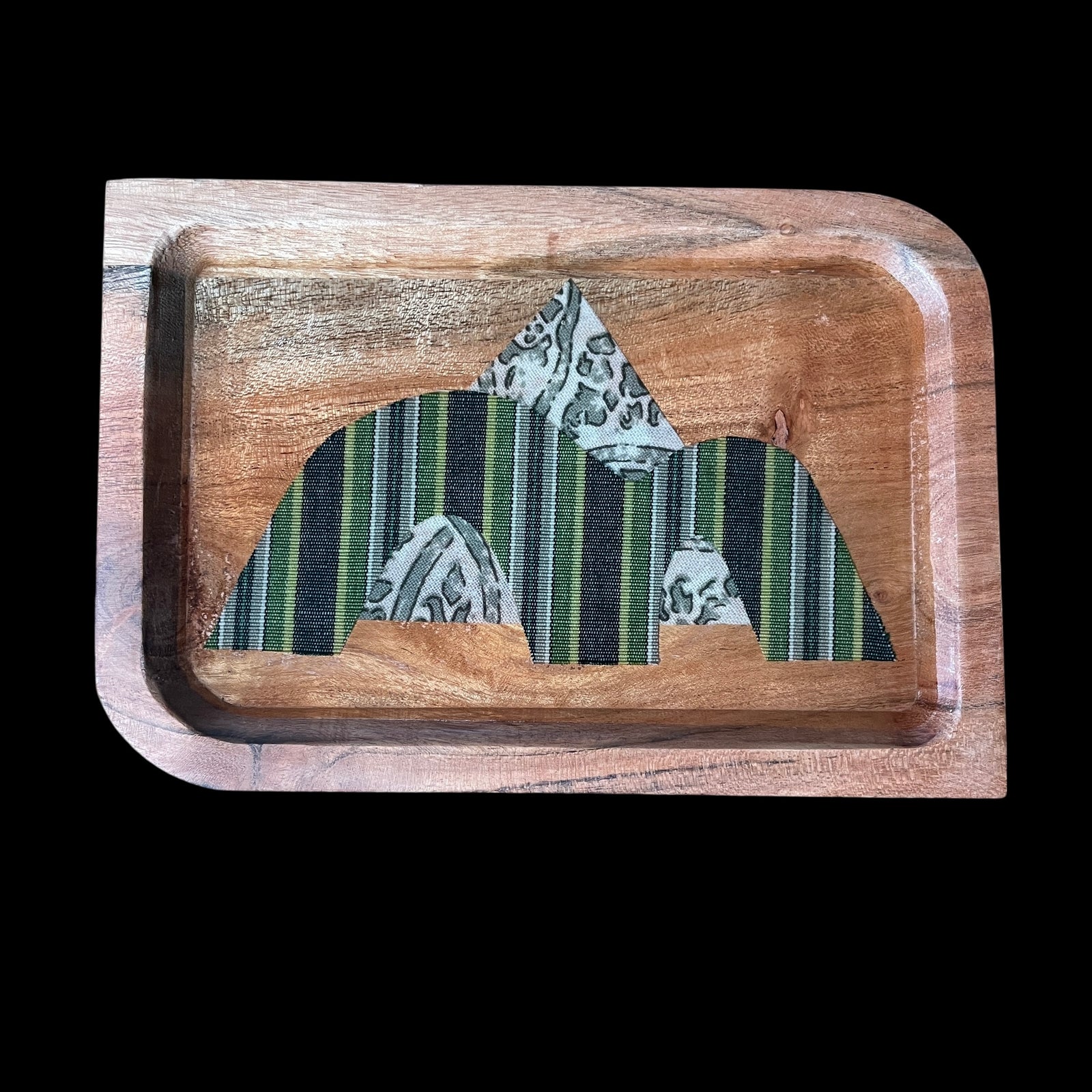 Tiny Bridge and Pyramid: GREEN