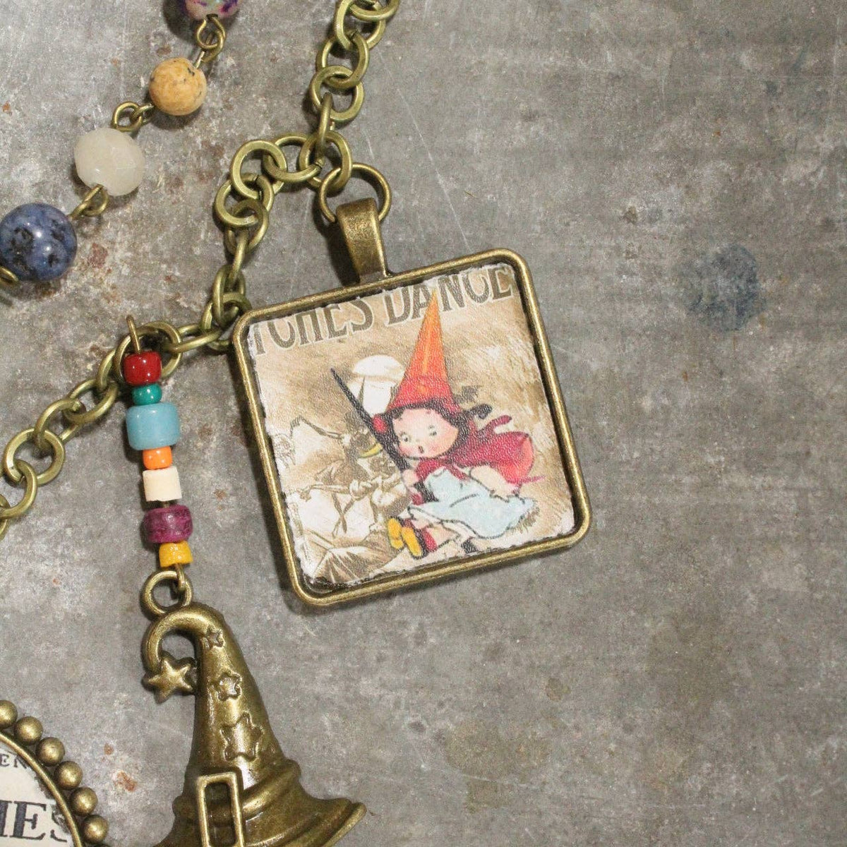 Which WITCH Cabochon Charm&#39;d Necklace