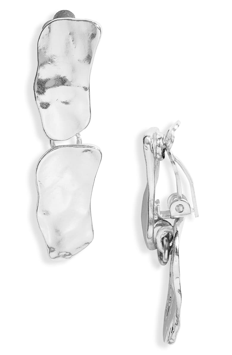 Cobblestone clip on earring: Silver