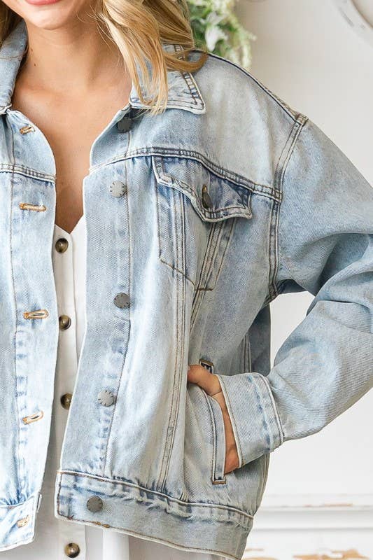 Spot Wash Classic Trucker Denim Jacket: Denim Blue
