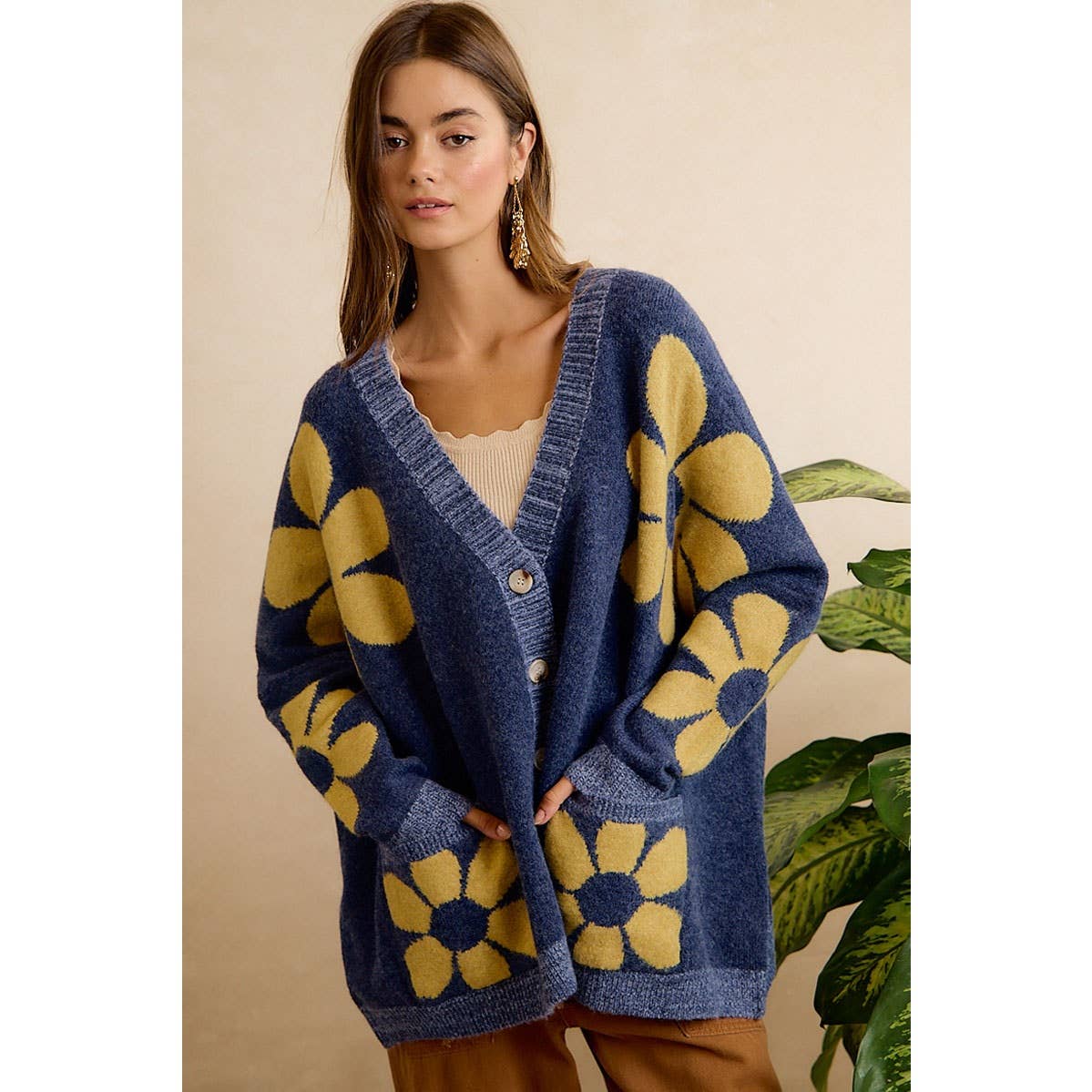 FLOWER PATTERNED OVERSIZED BUTTON CARDIGAN WITH POCKETS