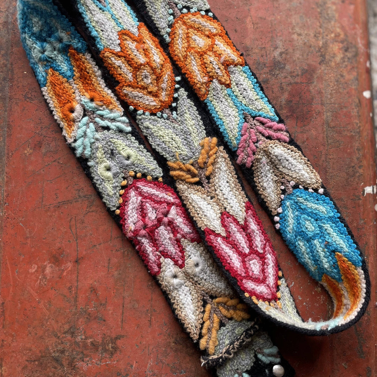 Embroidered belt
