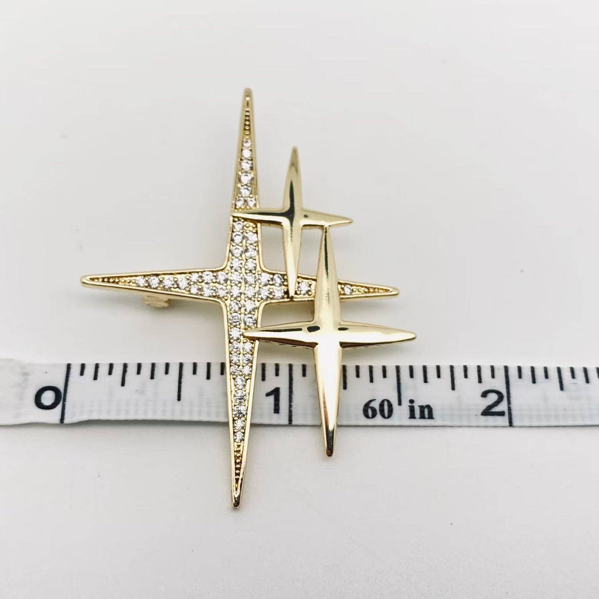 Micro-inlaid Cubic Zirconia Star Brooch