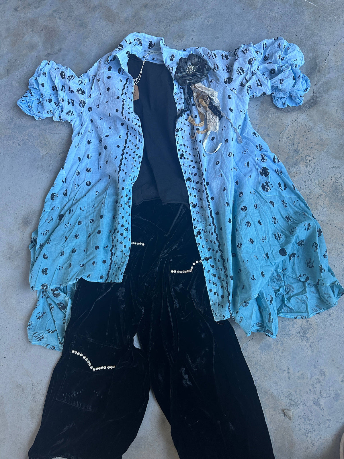 Ombre Vintage Dot Duster and Pin