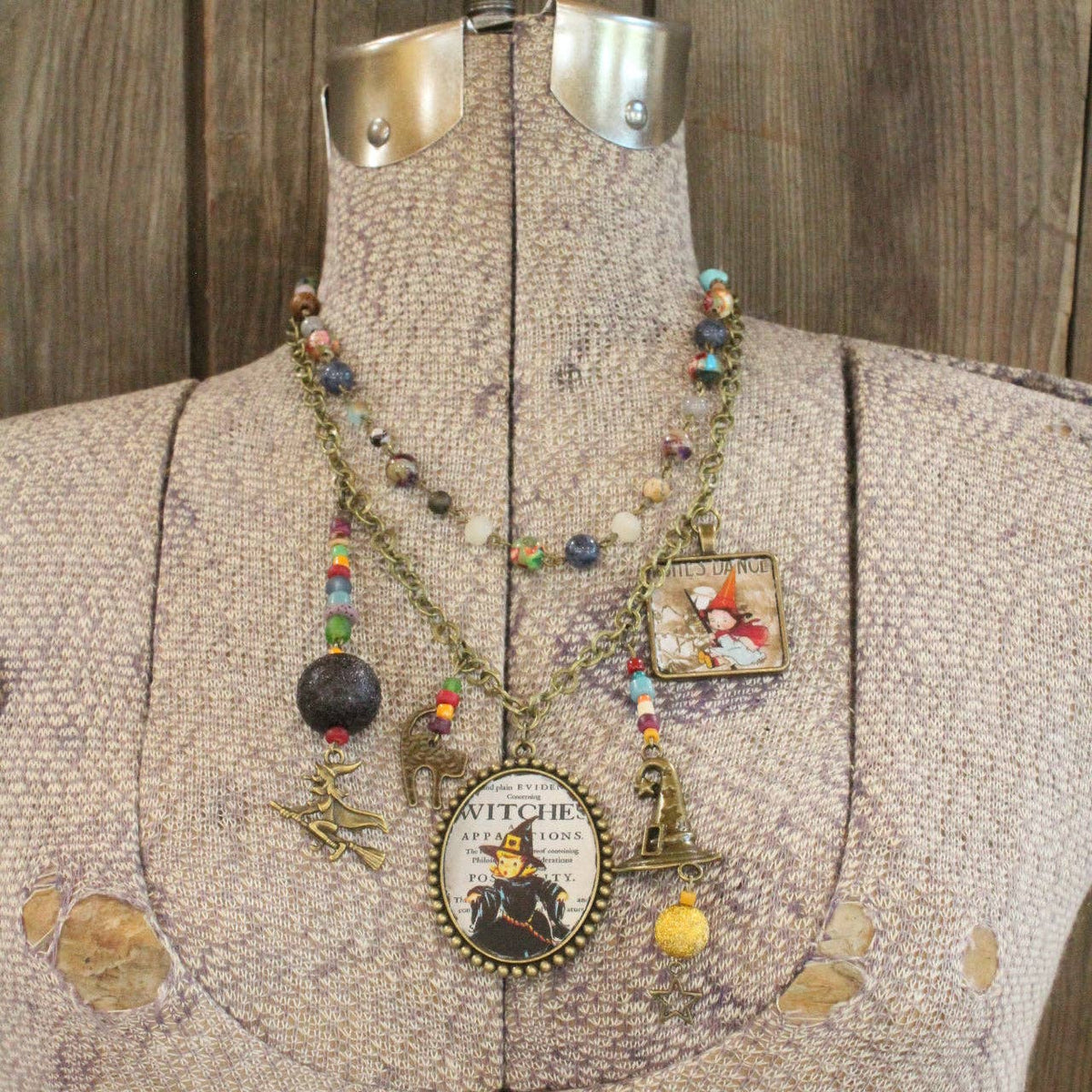 Which WITCH Cabochon Charm&#39;d Necklace