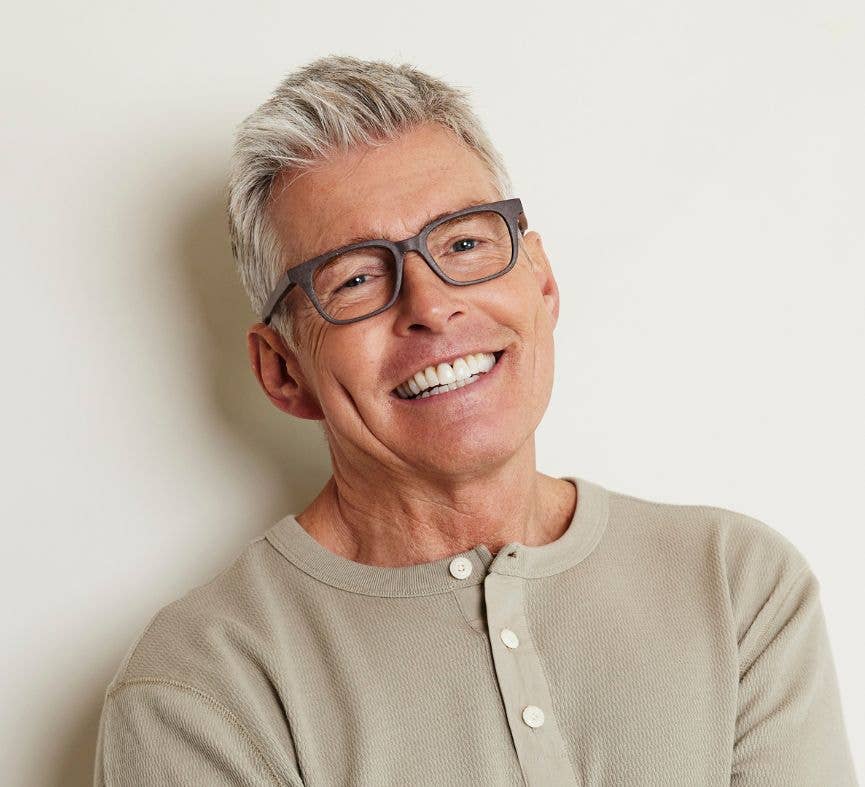 Linden (Blue Light): Brown / Reading