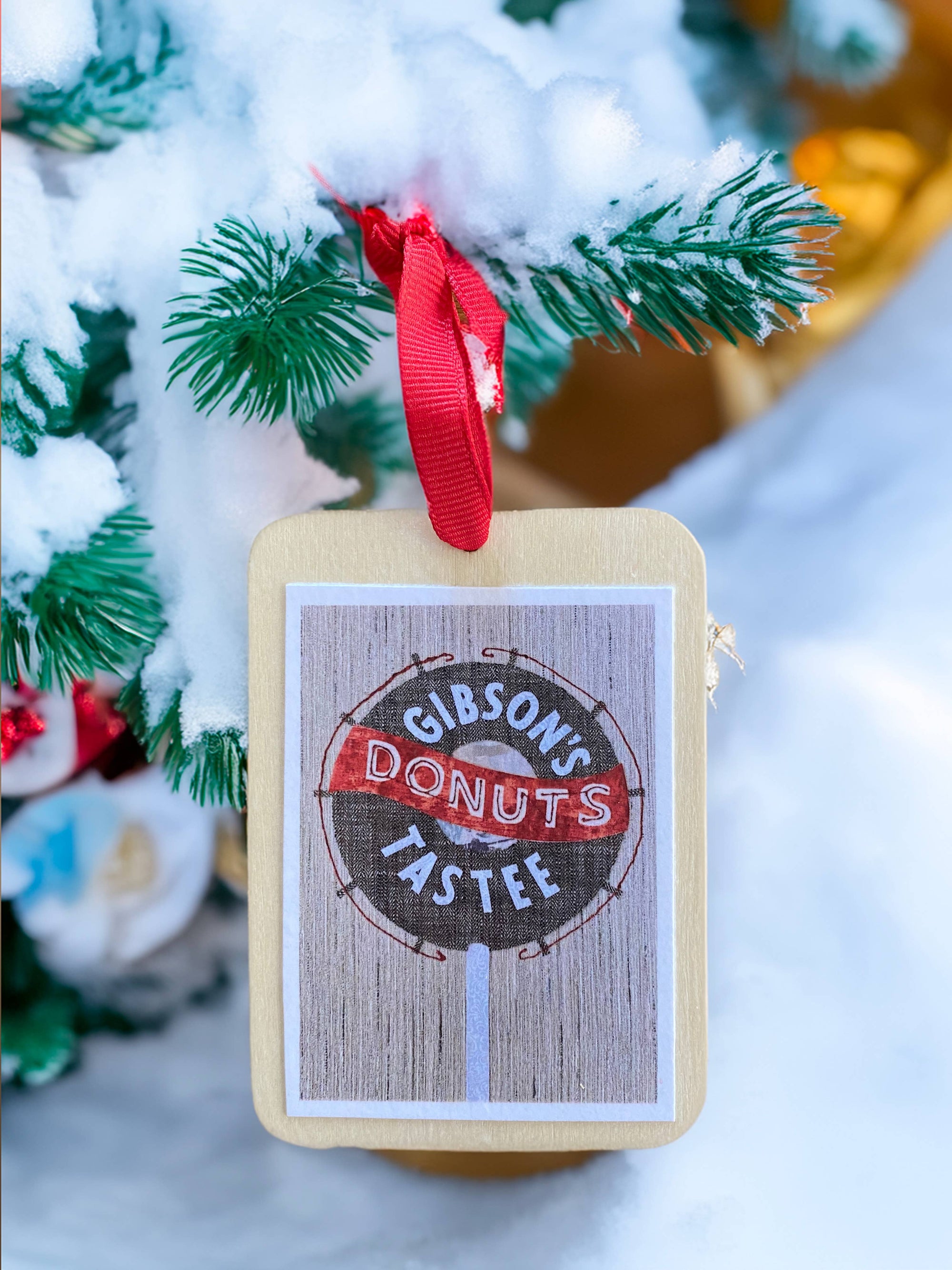 Gibson's Donuts ornament