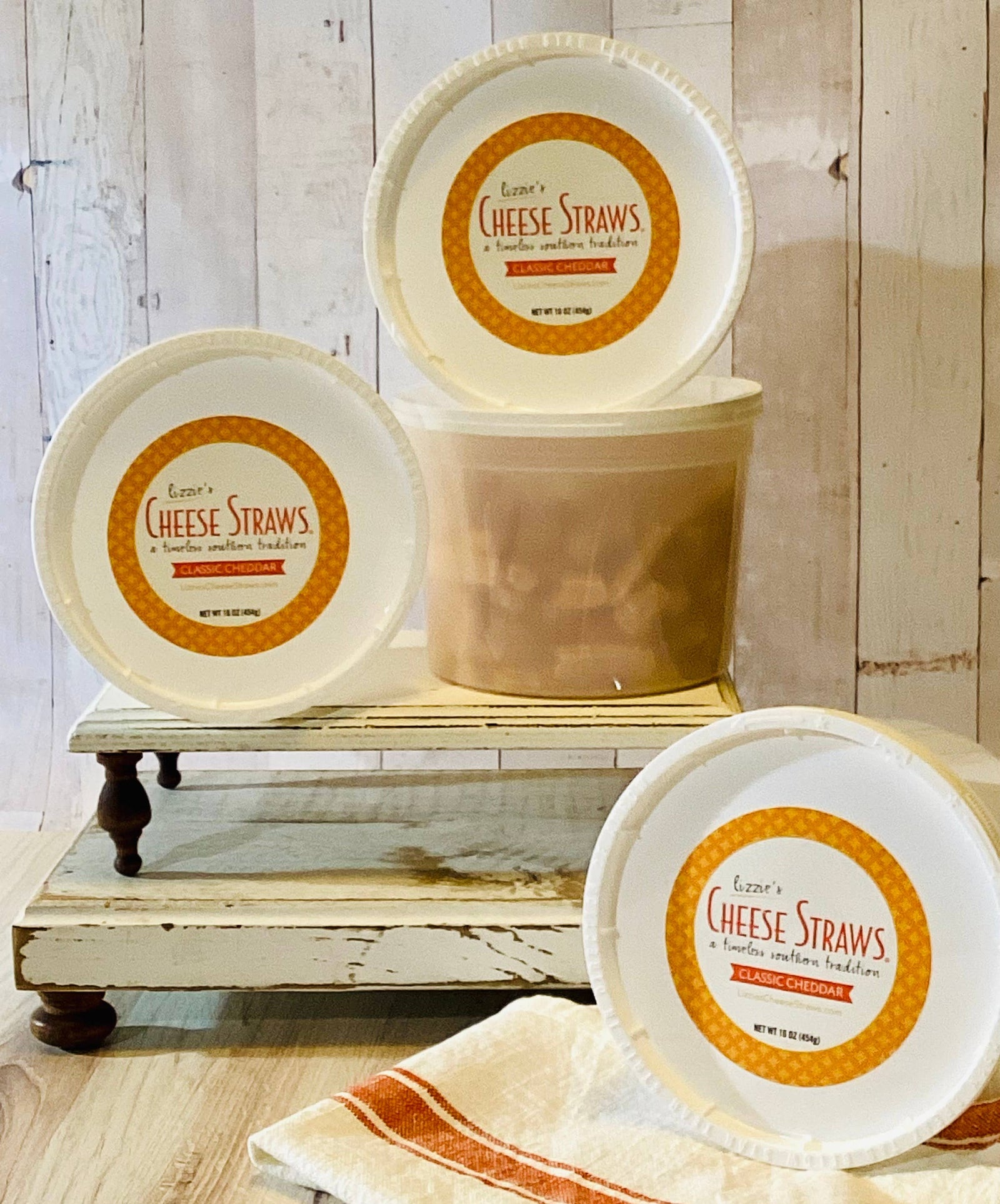 16 oz Classic Cheddar Cheese Straws Tub
