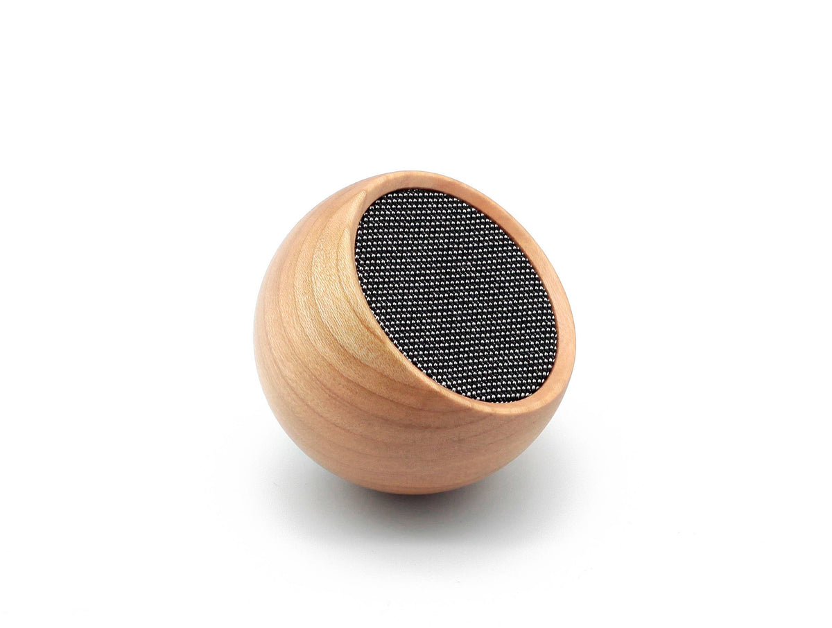 Tumbler Selfie Speaker: Walnut