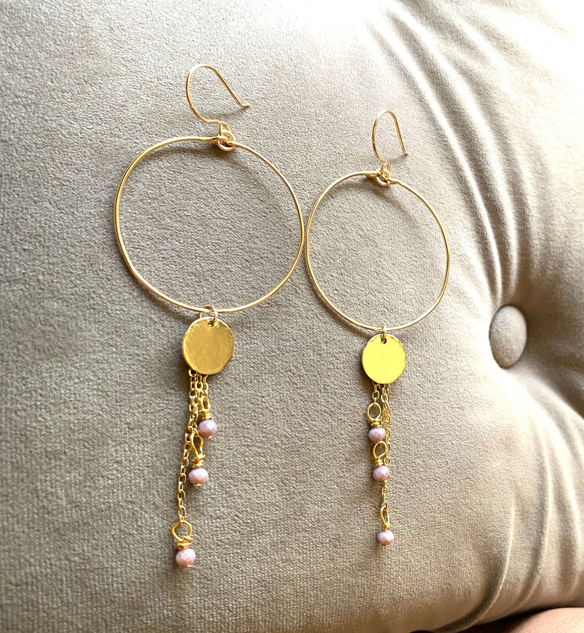 Pearl - Gold Hoop Earrings Chain Coin Drop Lavender Facets