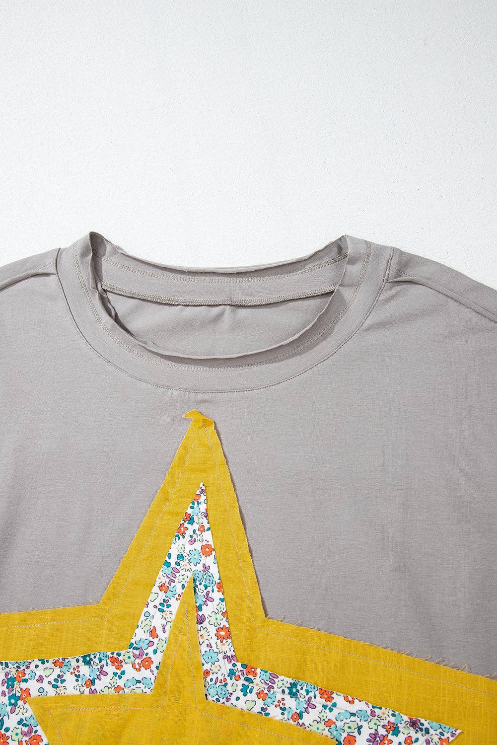 Floral Star Patched Pattern 3/4 Sleeve Plus Size Top
