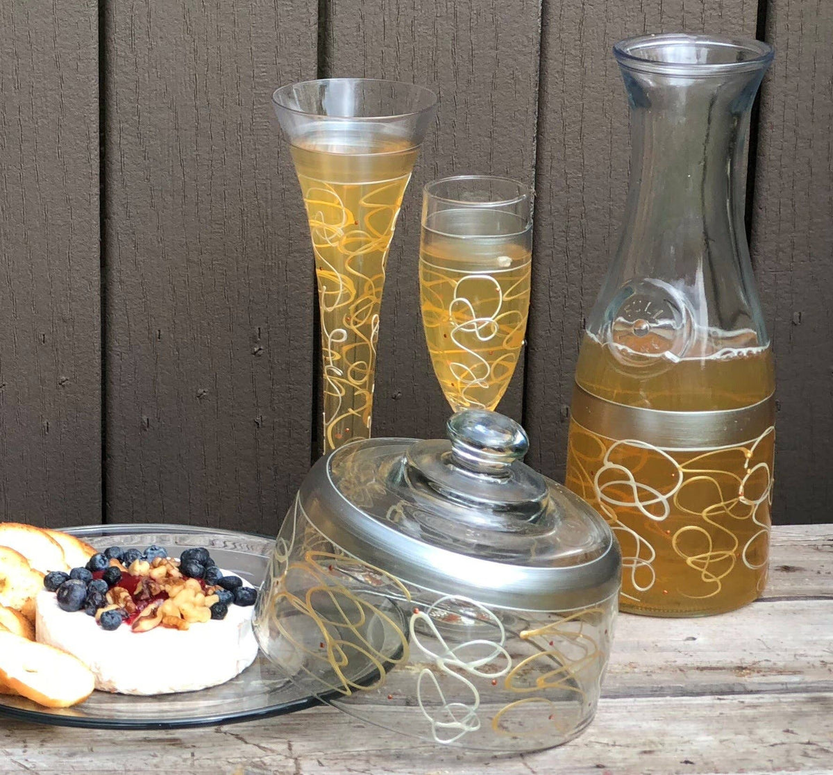 Celebration Streamers Hollow Flute Glasses