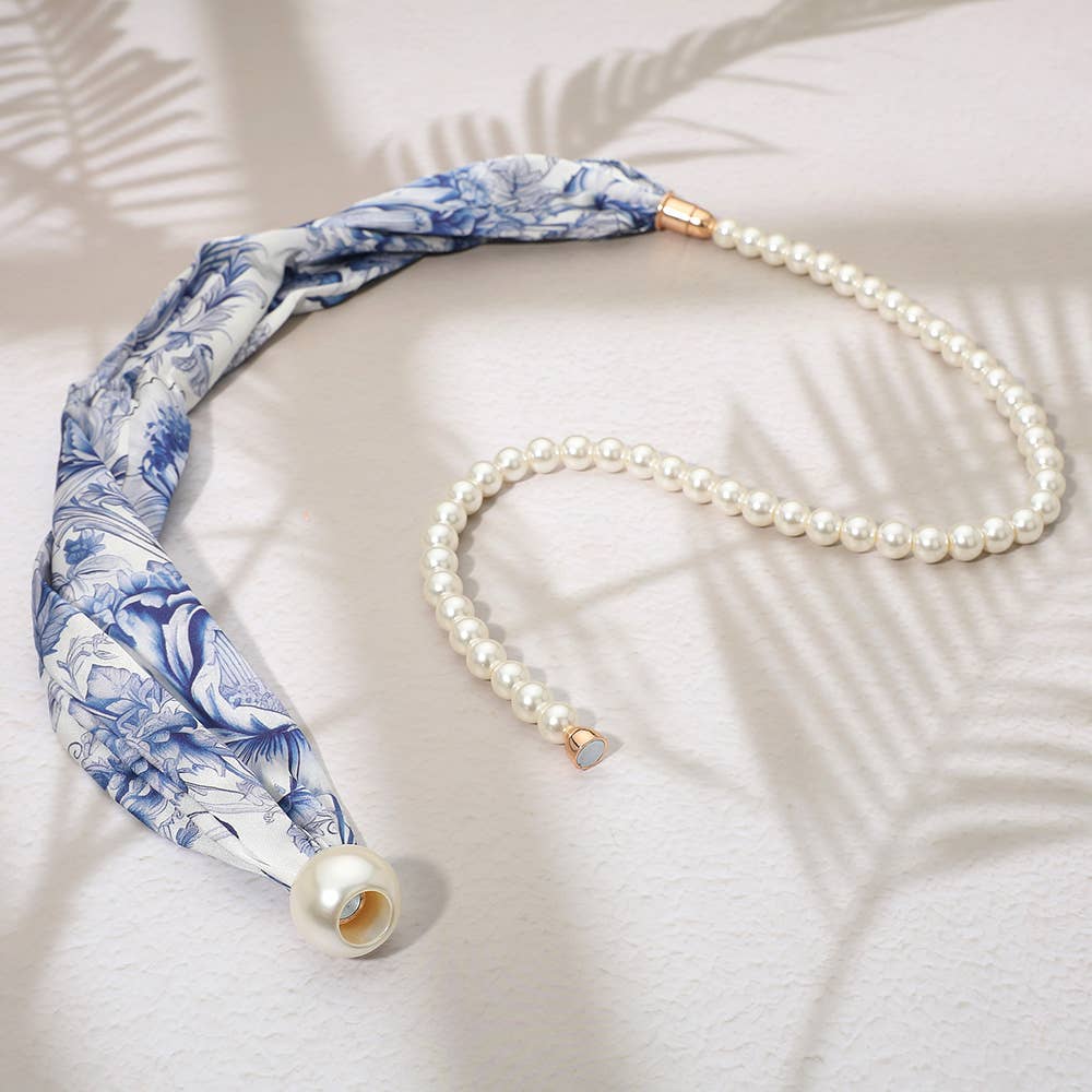 SECRET BOX_Floral Print Fabric Scarf Pearl Magnetic Necklace