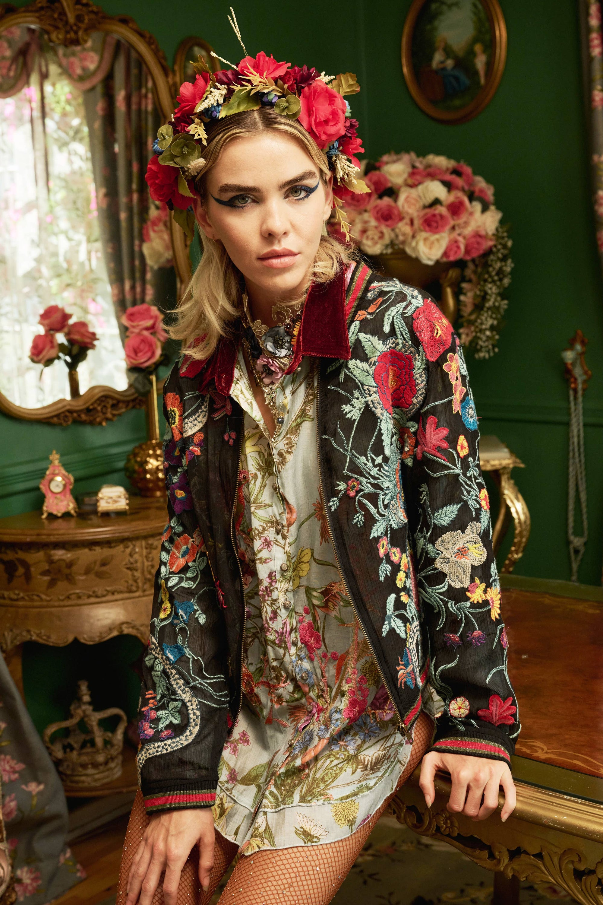 Bellezza Embroidered Jacket: Black Floral / S