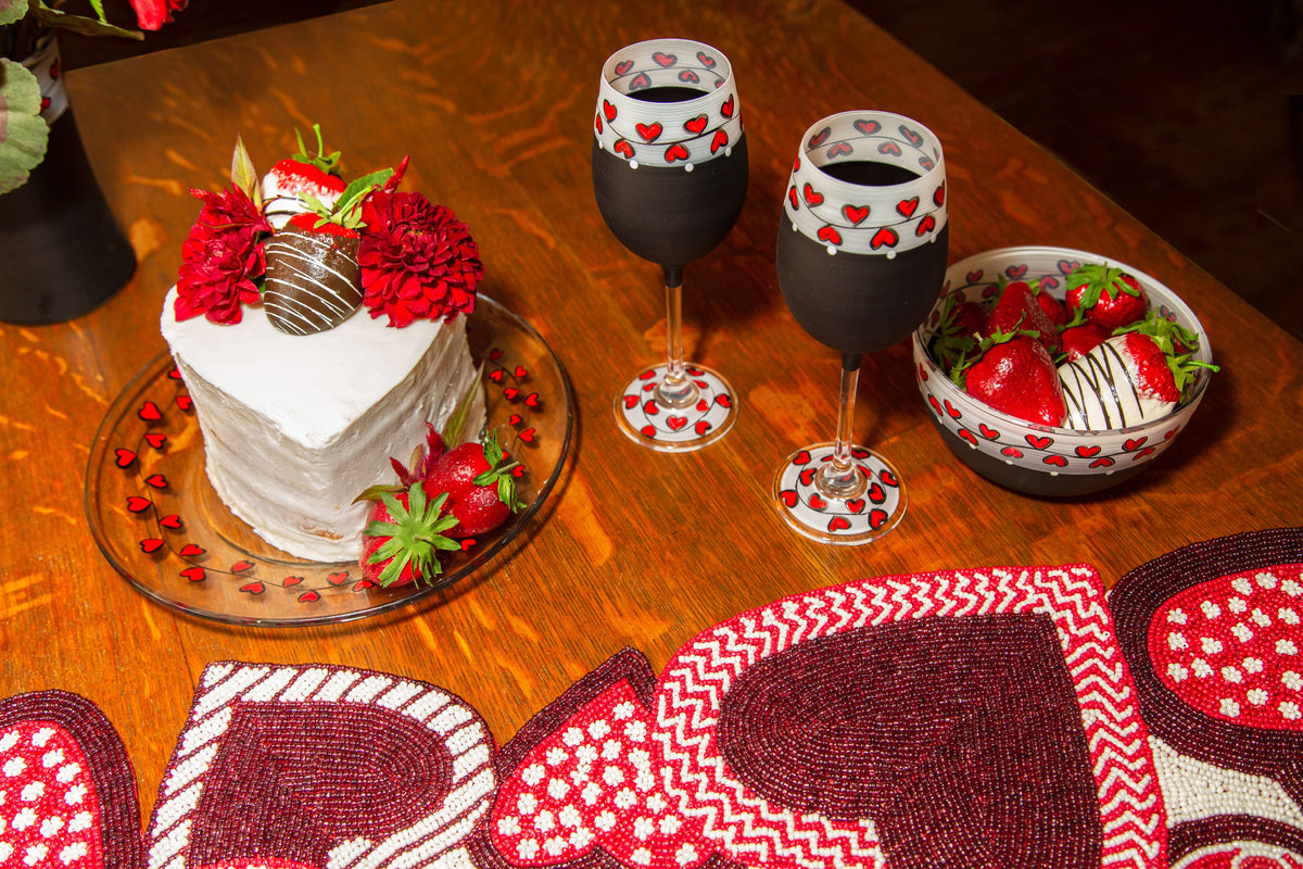 Parisian L'Amour Wine Glass