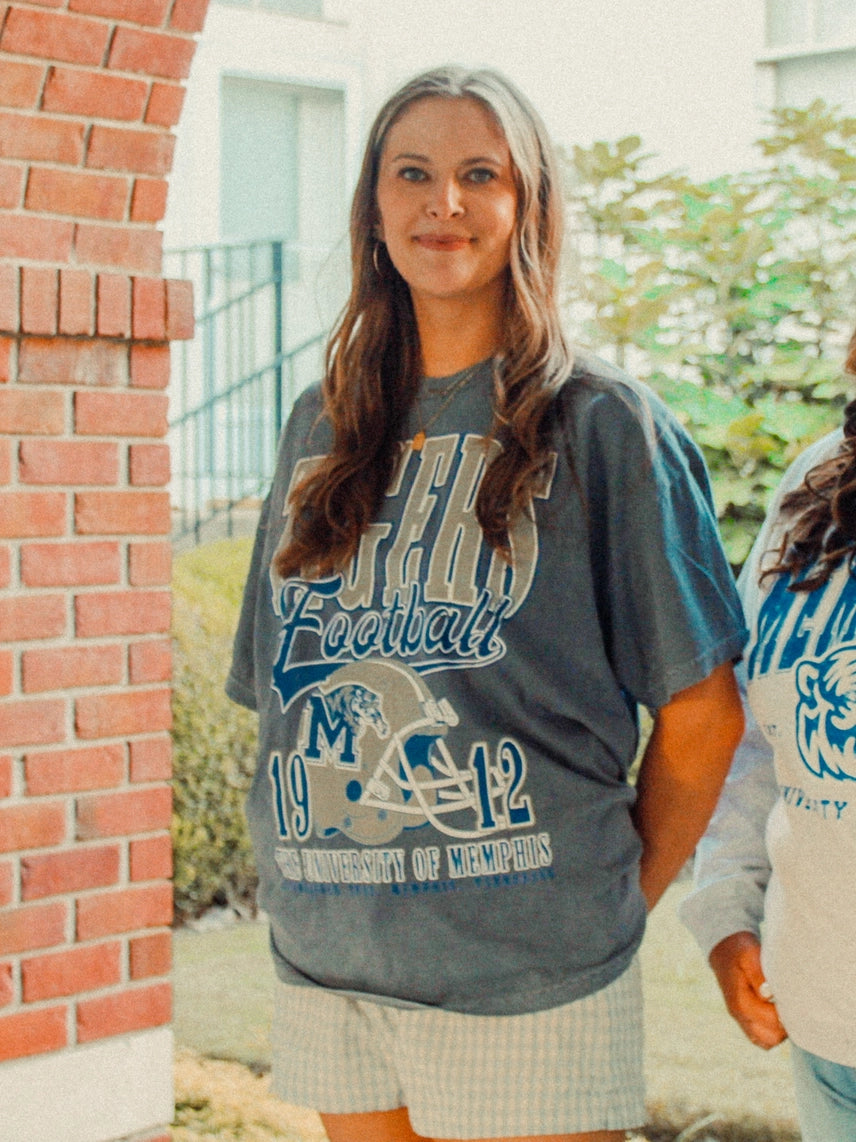 90's Memphis Tigers Football Vintage Oversized Tshirt