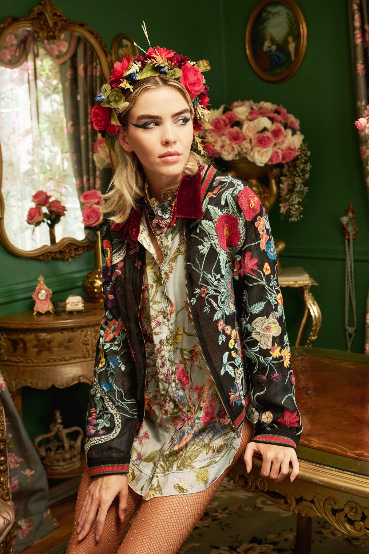 Bellezza Embroidered Jacket: Black Floral / S