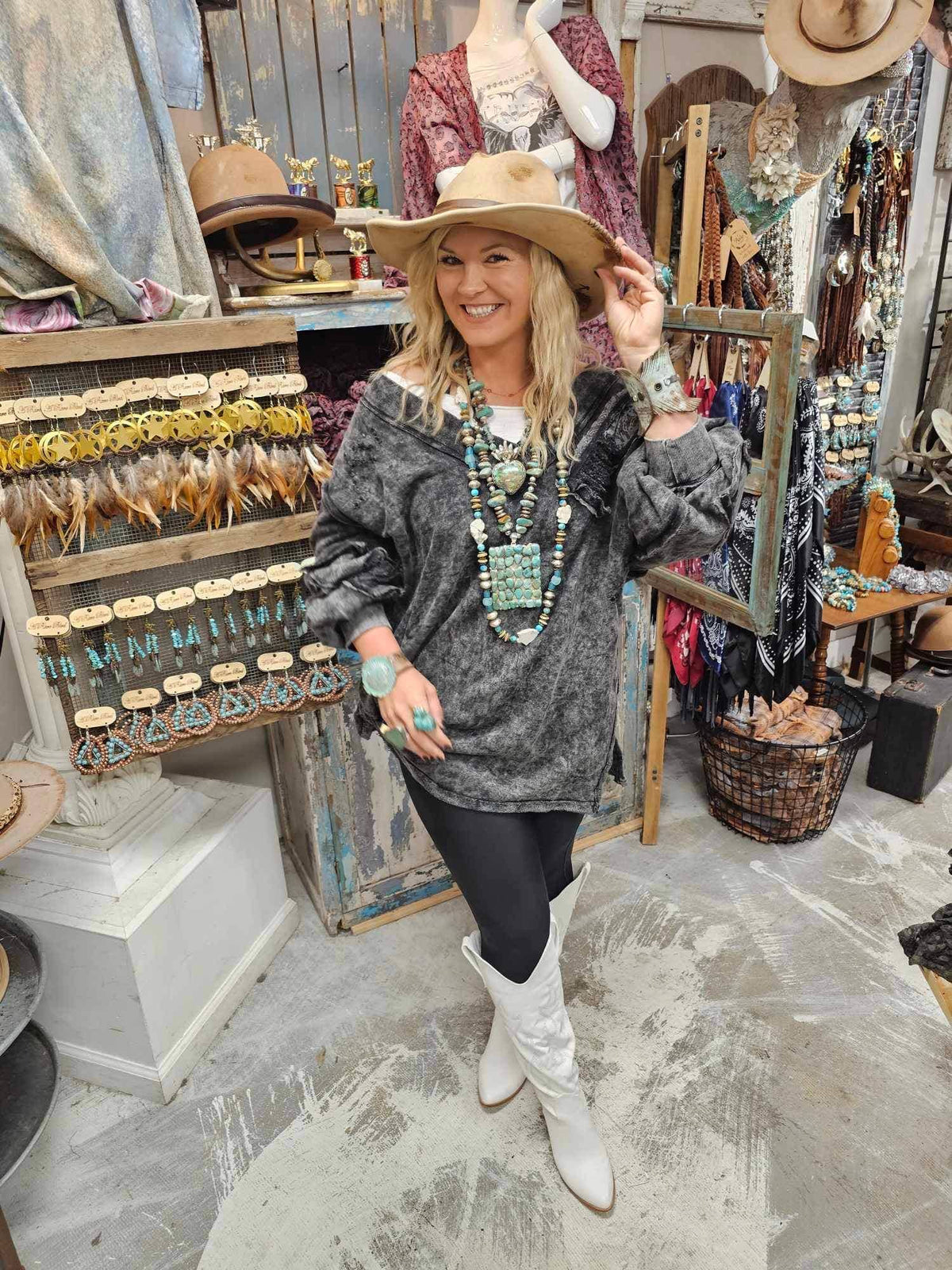 Black French terry Pull Over