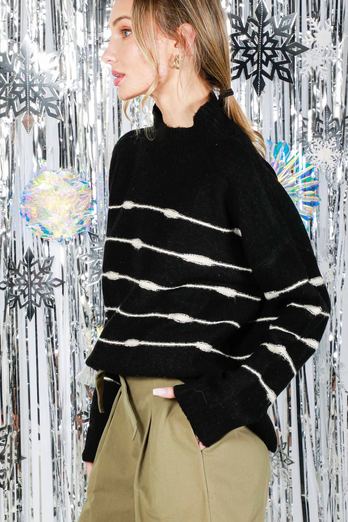 Ribbed Mock Neck Long Sleeve Striped Knitted Sweater Black